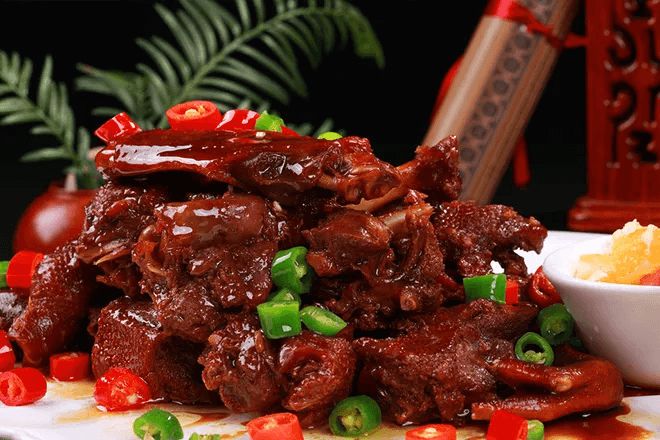 不负美食，不负青春，来菏泽新东方体验满满的幸福感