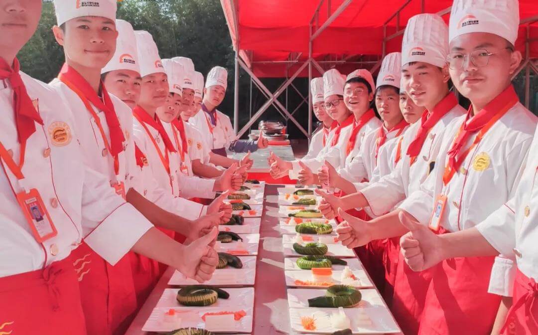 为什么一提起在山东学厨师，首先想到的是我们？