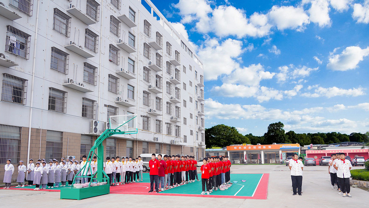 1650761369123167.jpg 学校环境2.jpg